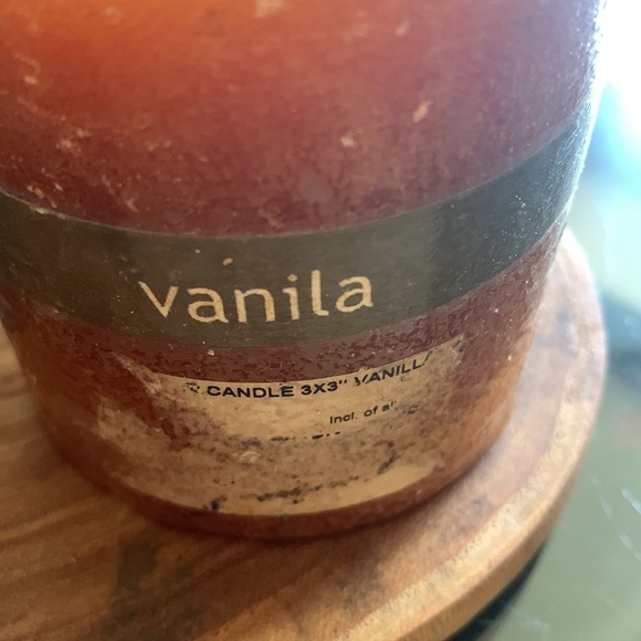 GOOD EARTH CANDLES: vanilla and neroli. - Picture 3 of 5